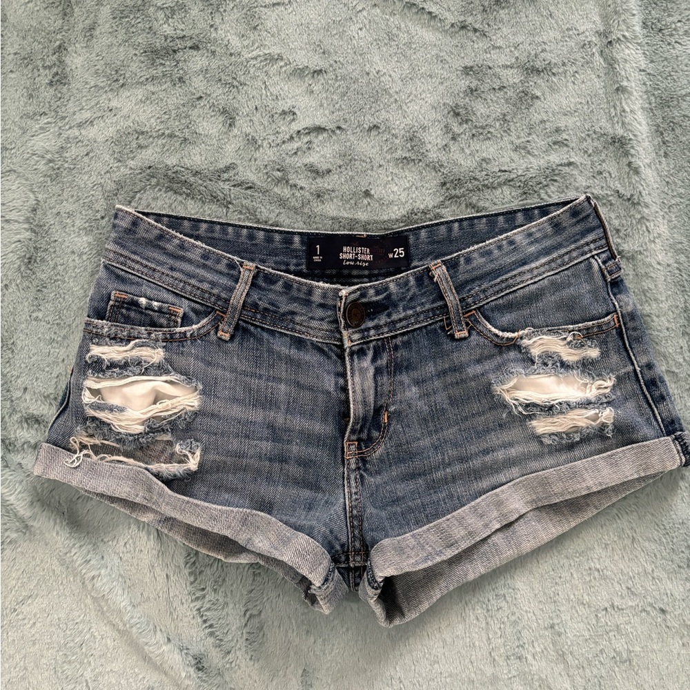 Hollister low rise short shorts!